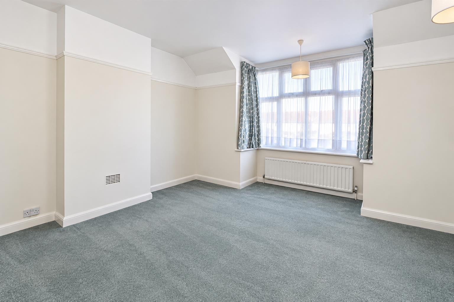 Redford Avenue, Wallington